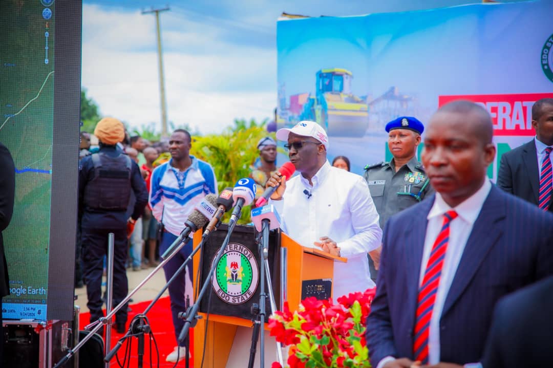 FG begin intervention on Benin-Asaba Road, vows to end commuters&rsquo; hardship